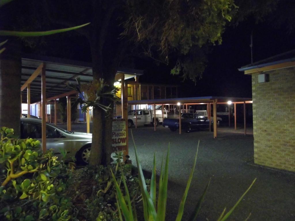 Nanango Fitzroy Motel Ngoại thất bức ảnh