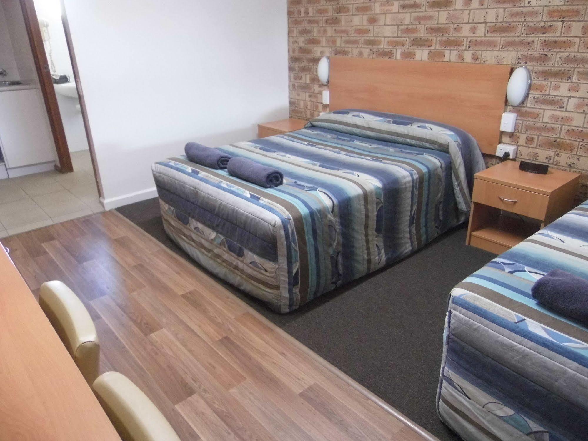 Nanango Fitzroy Motel Ngoại thất bức ảnh
